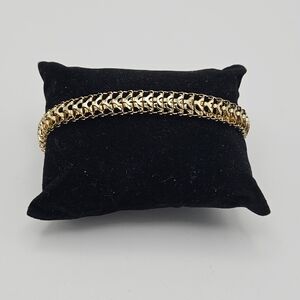gold tone mesh chain bracelet